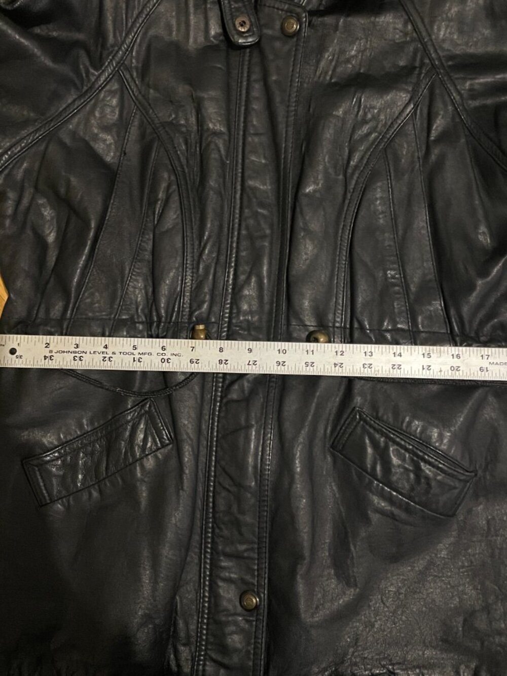 Leather Coat Size Large Snap accents Cinched waist - Picture 15 of 15